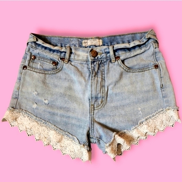 Free People High Rise Crochet Lace Hem Light Wash Shorts size 25 | Boho Beach - Picture 2 of 6